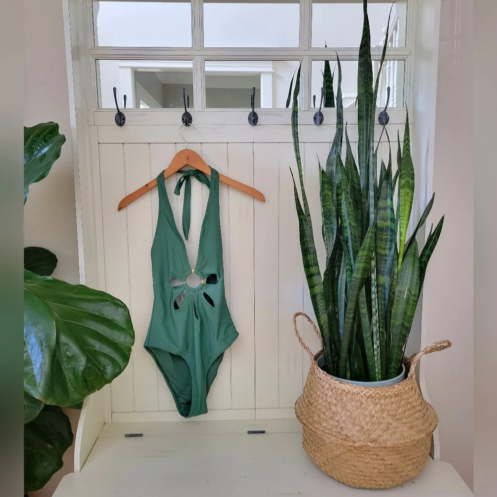 NWT! Cupshe Emerald Green Cut-out One Piece Swim Suit - Picture 3 of 11